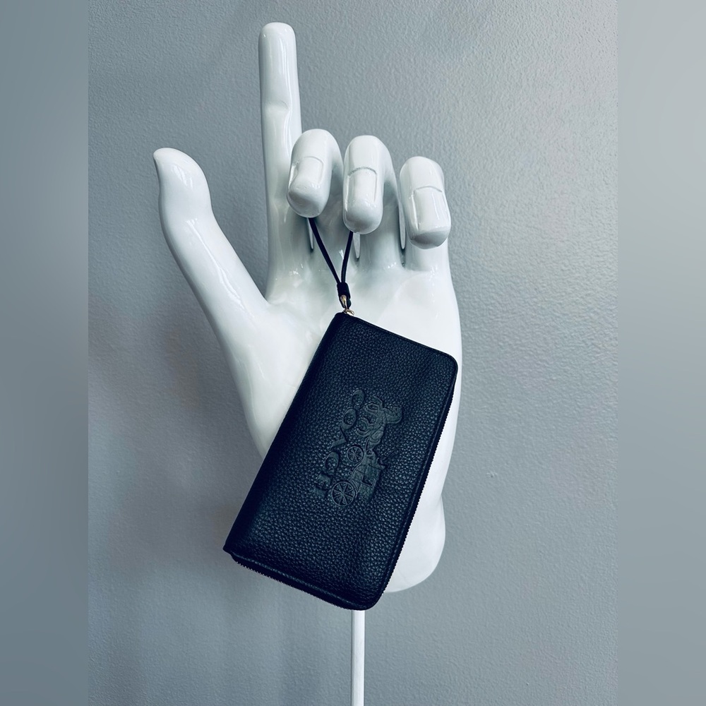 Black Leather Coach Wristlet or Wallet